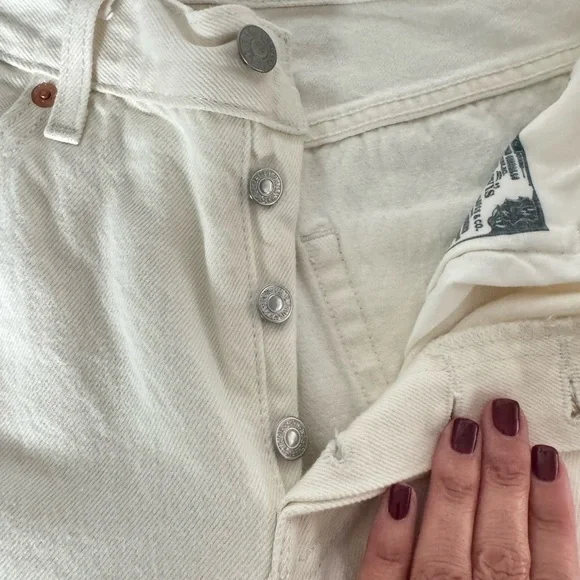 Levi’s 501 90s Jeans - Picture 9 of 11